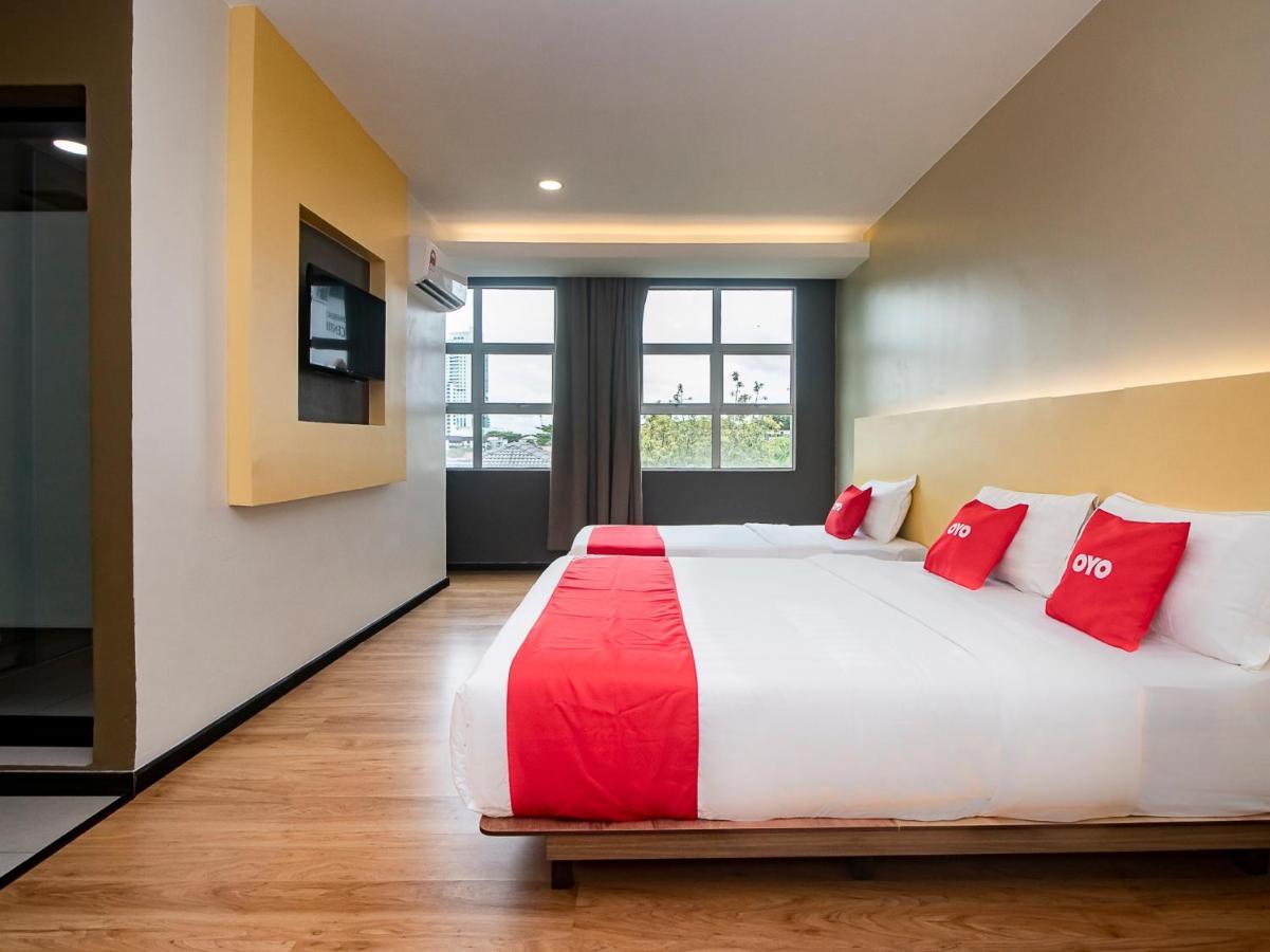 Oyo 90105 Towermas Hotel Sibu Bagian luar foto