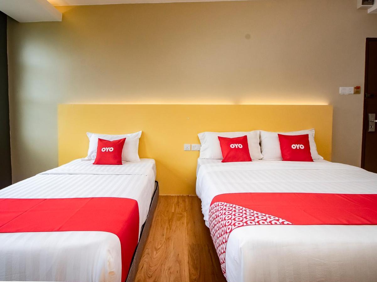 Oyo 90105 Towermas Hotel Sibu Bagian luar foto
