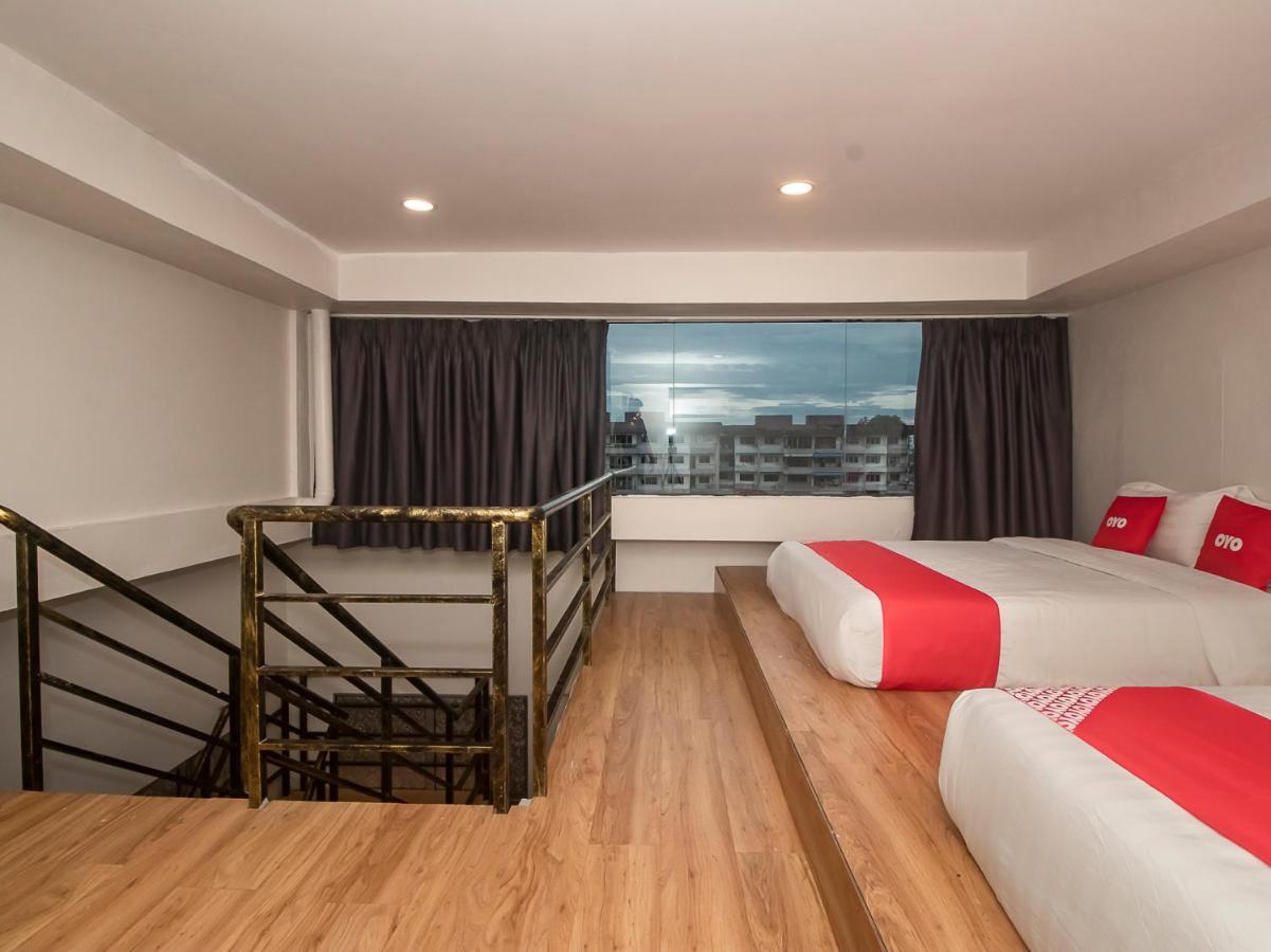 Oyo 90105 Towermas Hotel Sibu Bagian luar foto